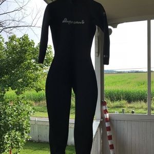 Body glove wet suit WOMENS 7/8
